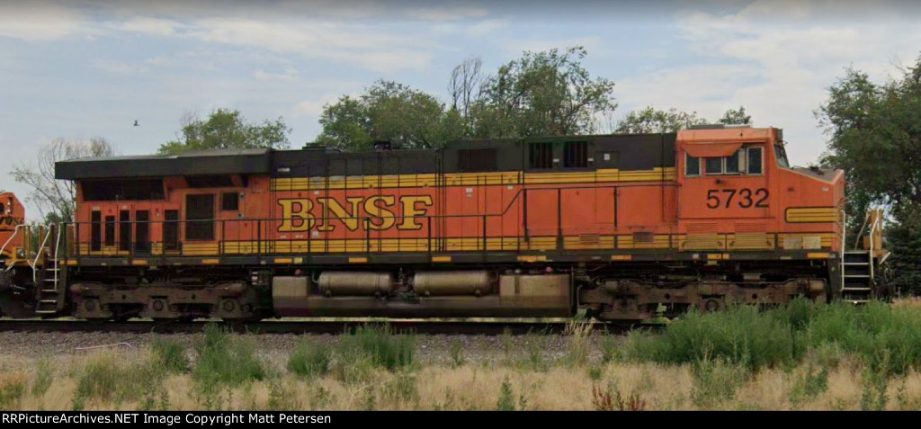 BNSF 5732